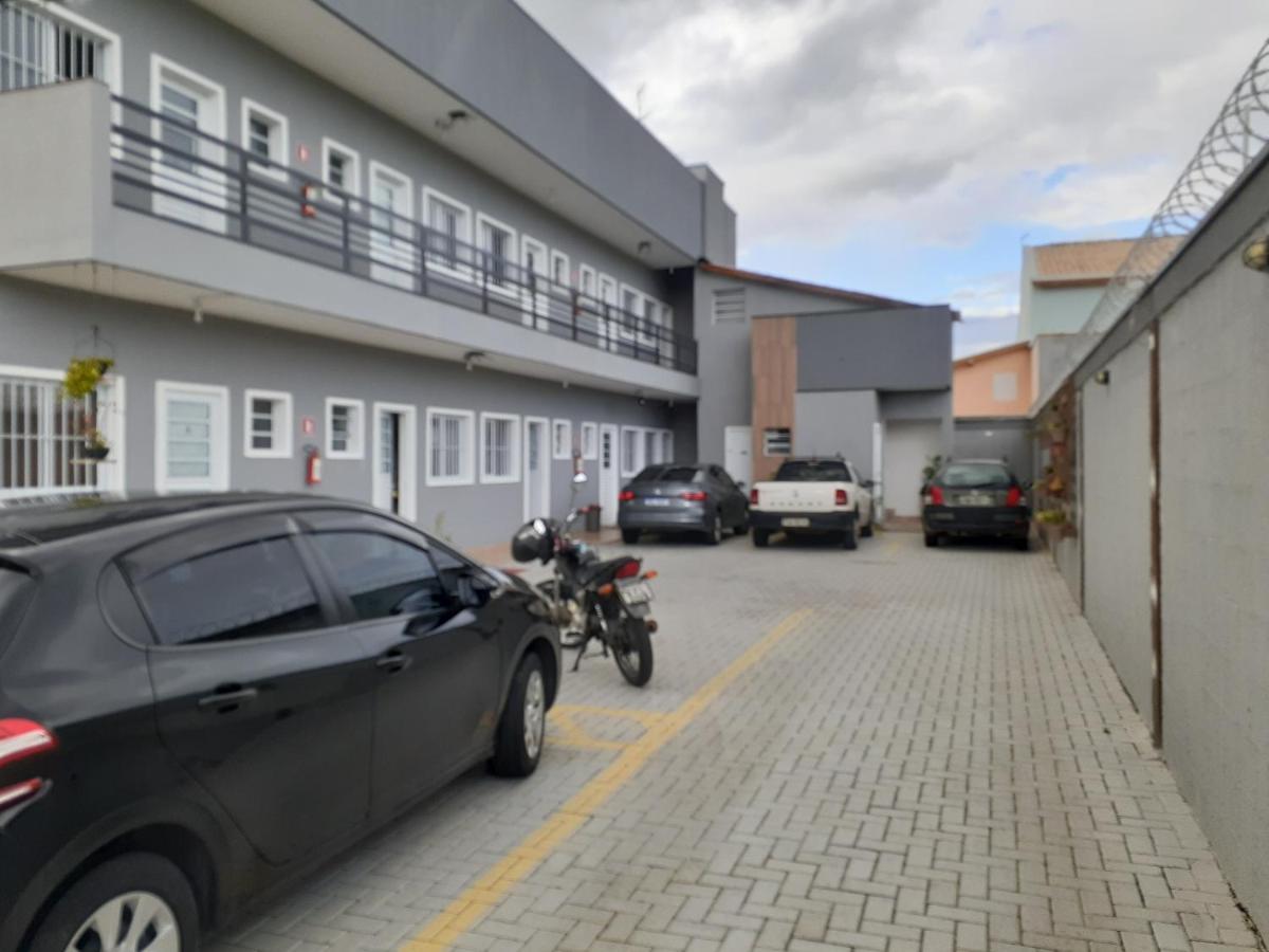 Ferienwohnung Loft05 Completo Ar Internet Garagem Prox Aparecida E Industrias Pindamonhangaba Exterior foto
